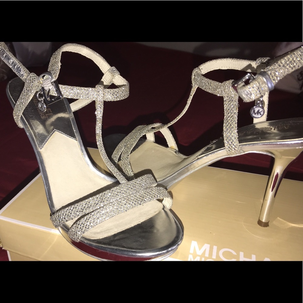 MICHAEL KORS silver heels with MK charm